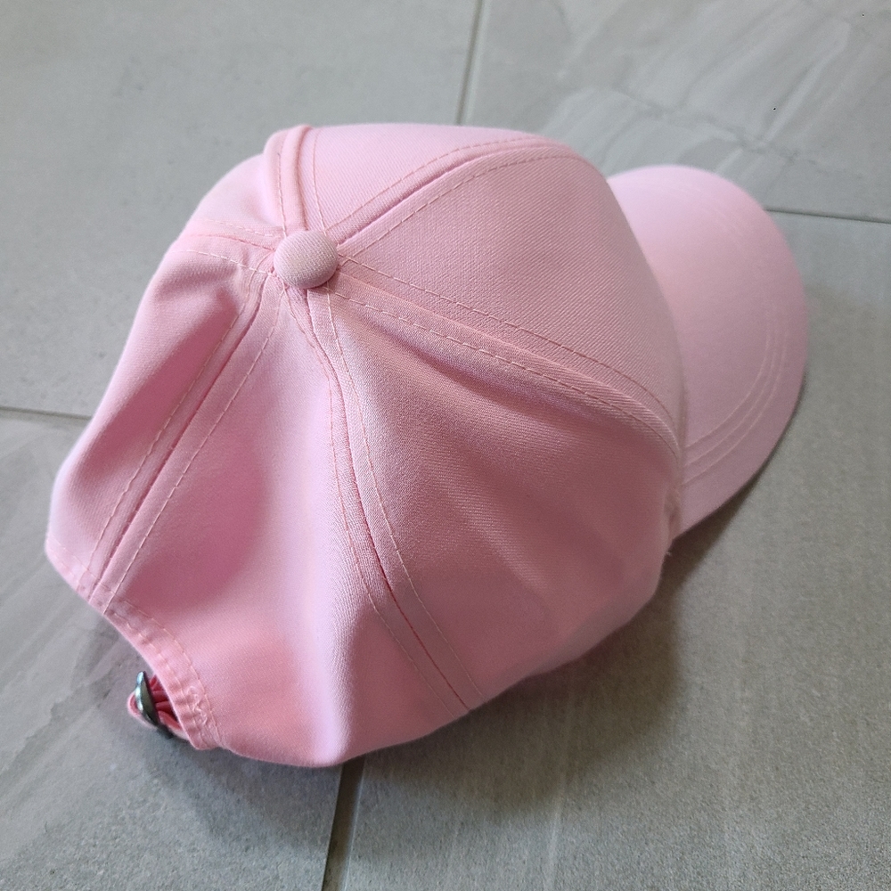 Pink Hat - Picture 3 of 4